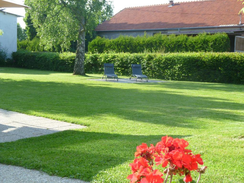 Auberge De La Terrasse Villersexel Luaran gambar